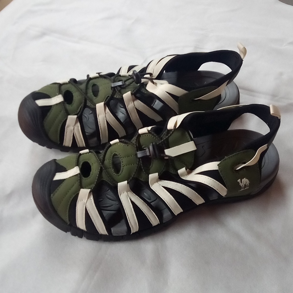 Camel crown Sandals men's 12